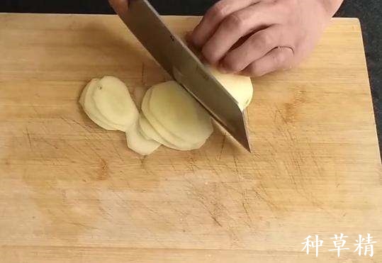 生活小妙招菜刀生锈怎么办,防止家用菜刀生锈的方法