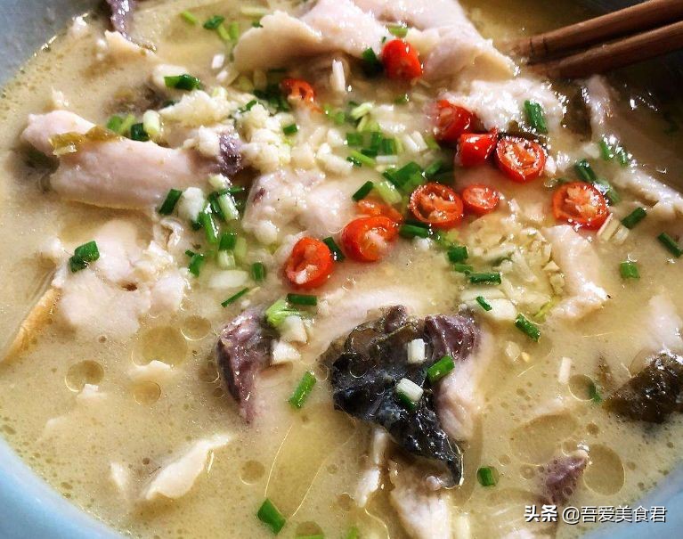 受欢迎的特色鱼火锅怎么做,自家制作鱼火锅的简易方法