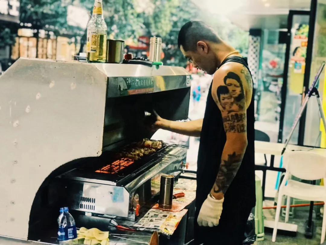 四川新开烧烤店的真实感受,在成都开一个烧烤店的成本是多少