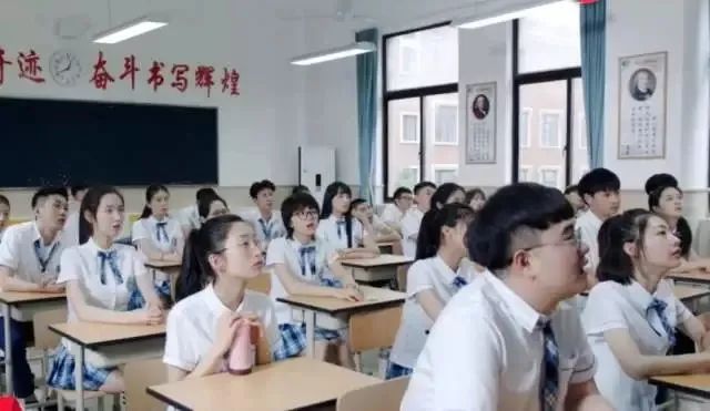 郑州实力最强高中TOP25!家长们建议收藏