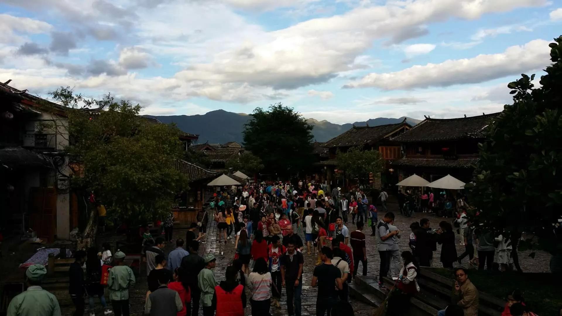 暑假带孩子去云南旅游攻略路线图,暑假去云南旅游怎么玩