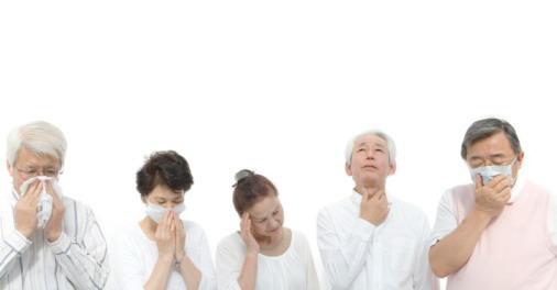 应对老年人过敏性鼻炎，这两种方法安全又有效！