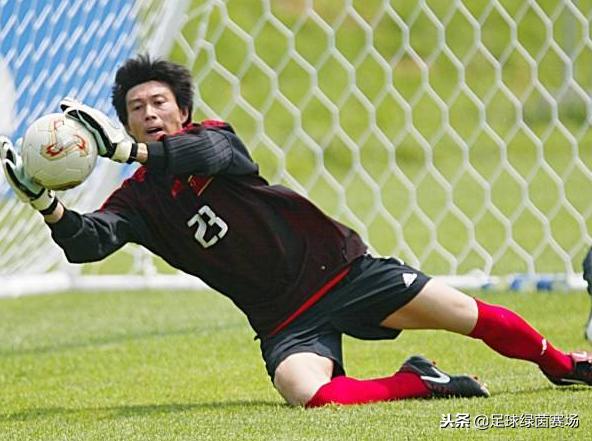 中国足球名宿区楚良现状,楚良现任老婆照片