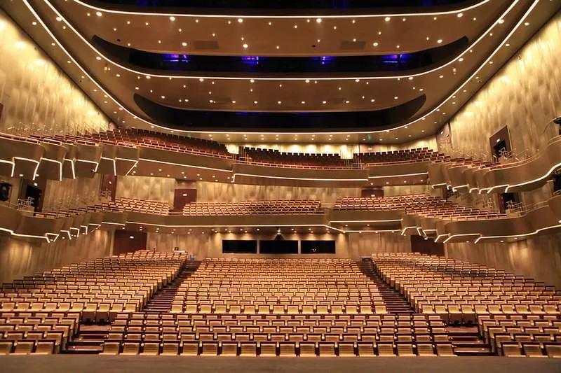 建筑设计师扎哈·哈迪德,扎哈哈迪德设计的中国建筑