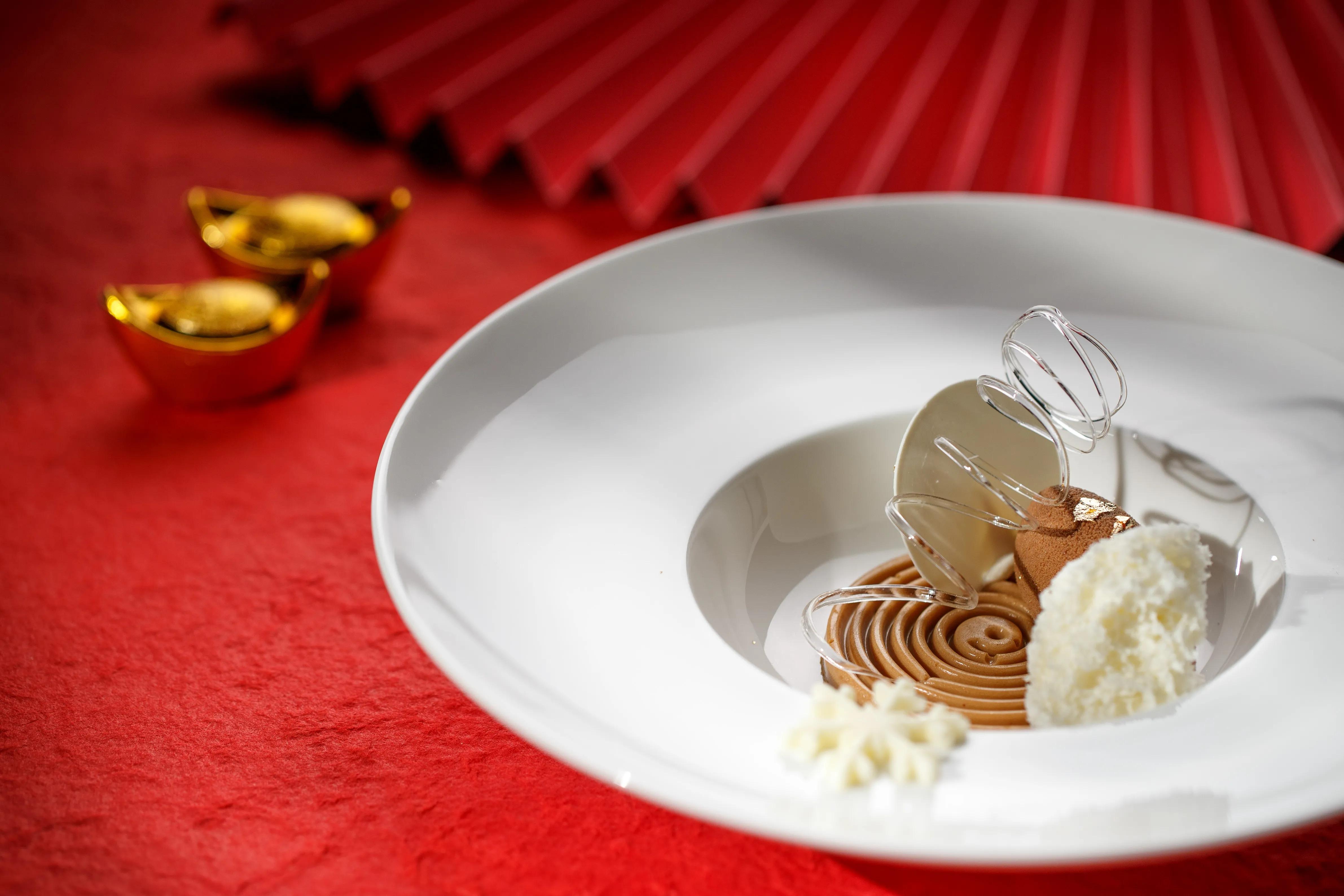 新禧“董”您|府邸私宴悬铃情思