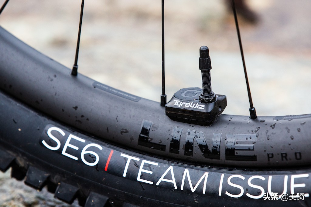 trek电助力山地车价格,trek顶级山地车fuel9.9黑武士