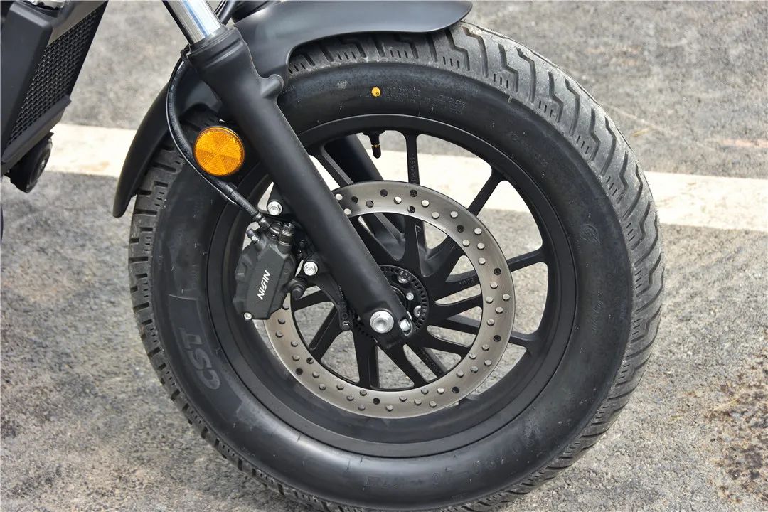 本田踏板车nss300和nss350,本田nss350和光阳s350哪个好