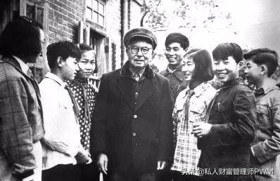 李光前和陈嘉庚谁的贡献大,李光耀谈陈嘉庚