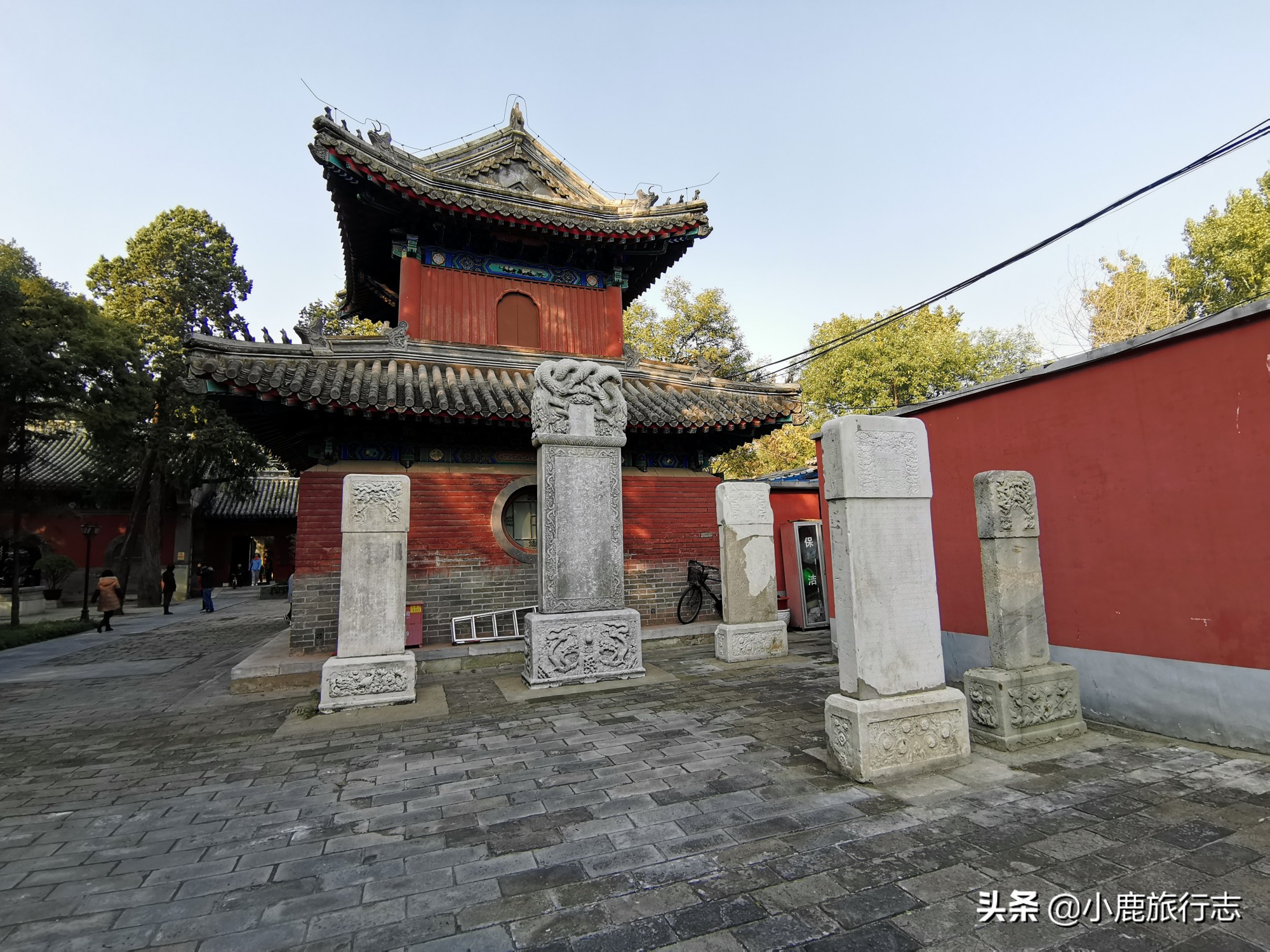北京不出名但是比较有历史的寺庙,北京最古老规模最大的寺庙