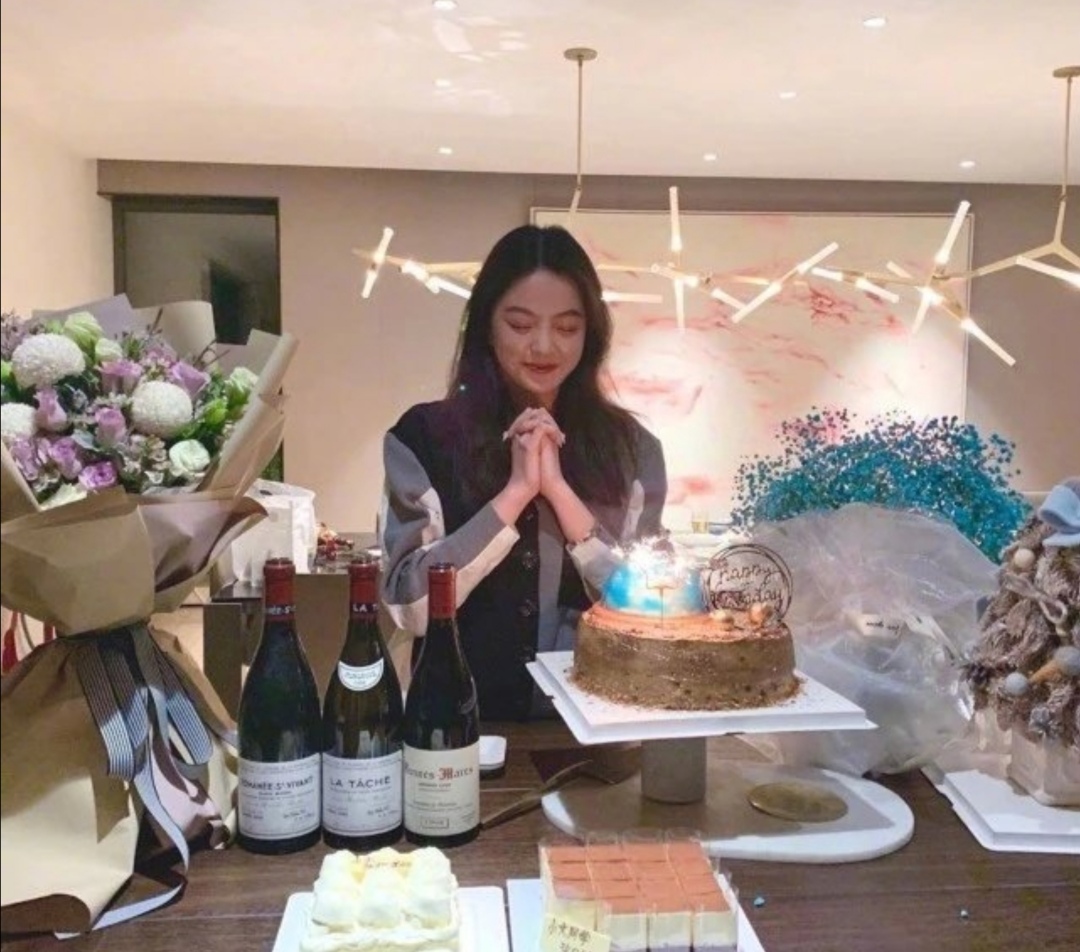 人人都爱虞书欣？娱乐圈穷养女和富养女的区别竟这么大！