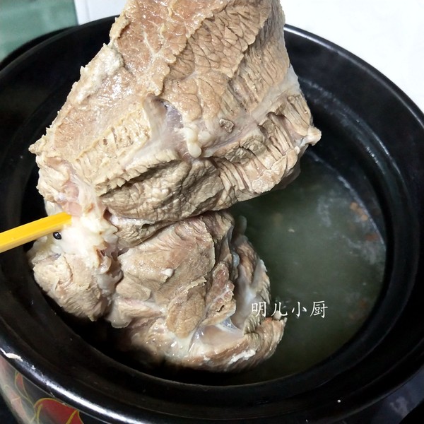 炖羊肉忌讳放什么调料,炖羊肉忌讳放什么调料香叶