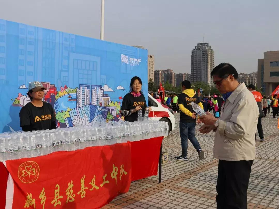 你见过凌晨四点的太阳吗,你见过凌晨四点的酒吧吗