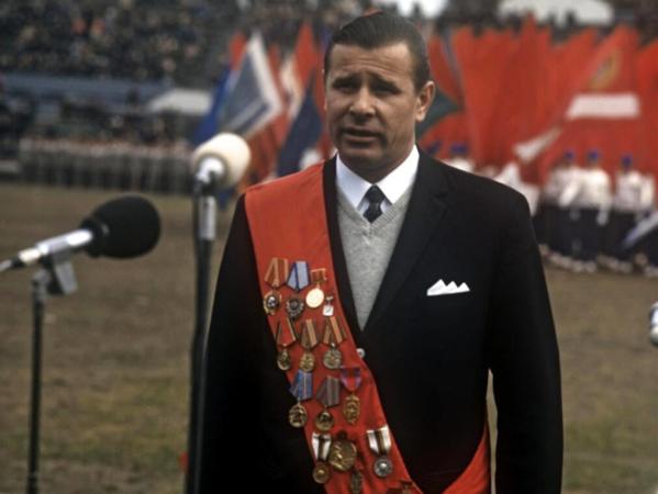 历史最佳守门员舒梅切尔,足坛十大门将之布冯