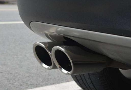 汽车排气管破损会有什么影响,汽车排气管破损影响油耗吗