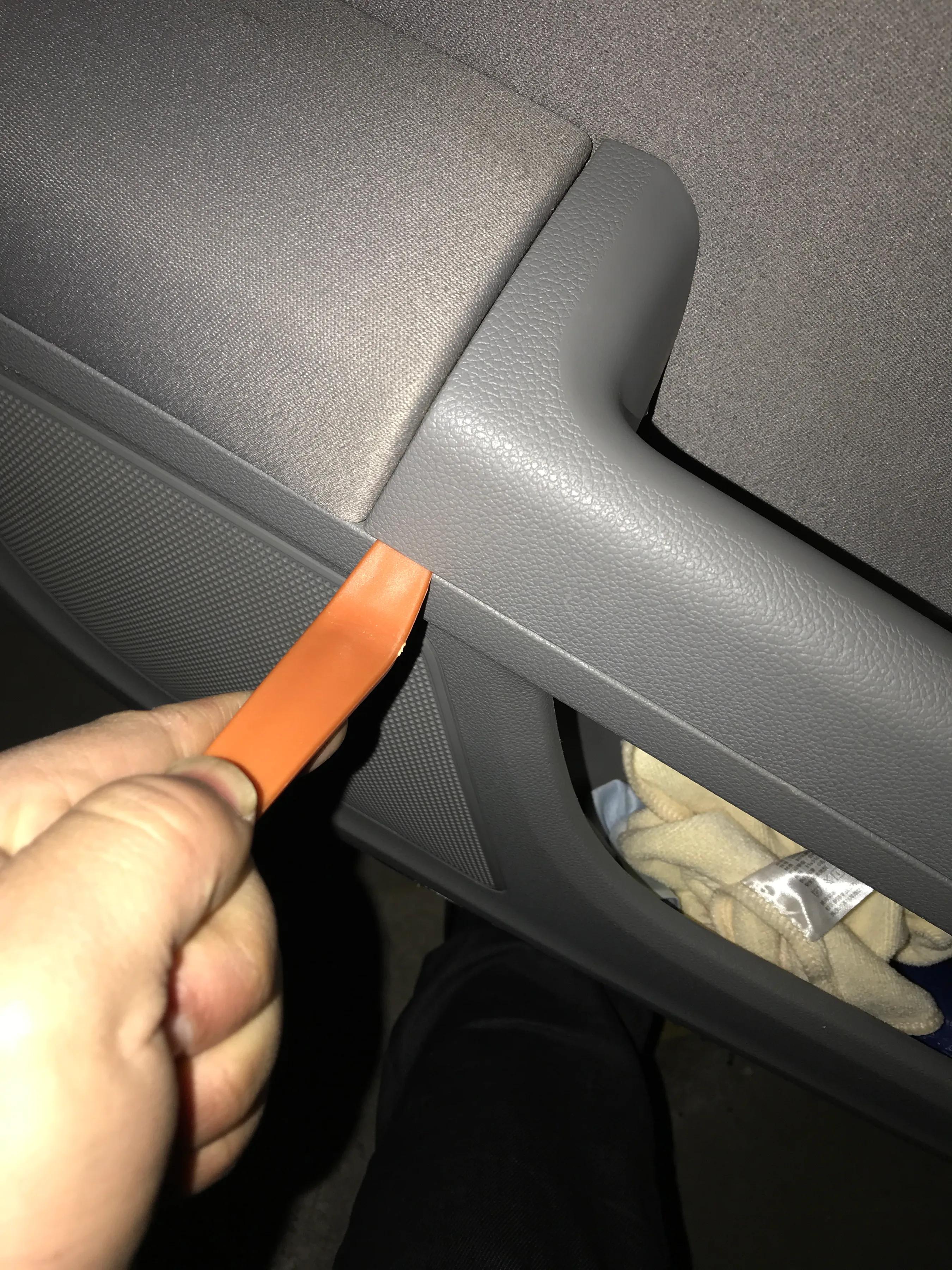 斯柯达晶锐玻璃升降开关更换,自己动手换玻璃升降开关