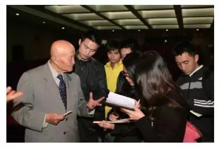 纪念师昌绪先生诞辰103年的手抄报,纪念科学家师昌绪绘画