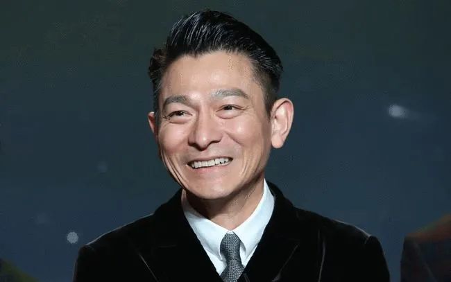 刘德华辛酸的经历电影,刘德华经历奋斗的辛酸