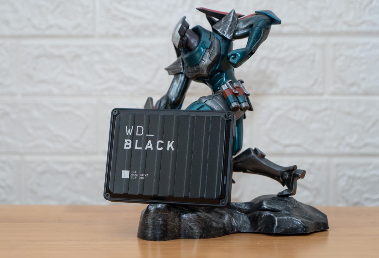 4TB大容量与140MB/s高速度兼得，亲测WD_BLACKP10游戏硬盘