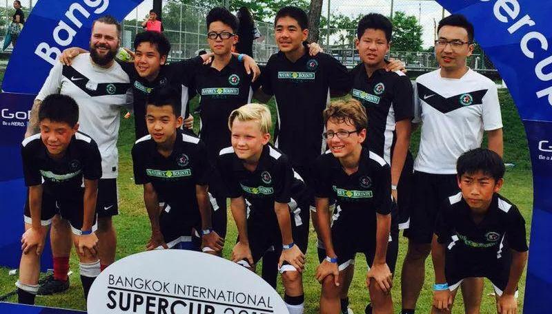 青少年足球努力进全明星阵容,北京万国群星足球俱乐部百队杯