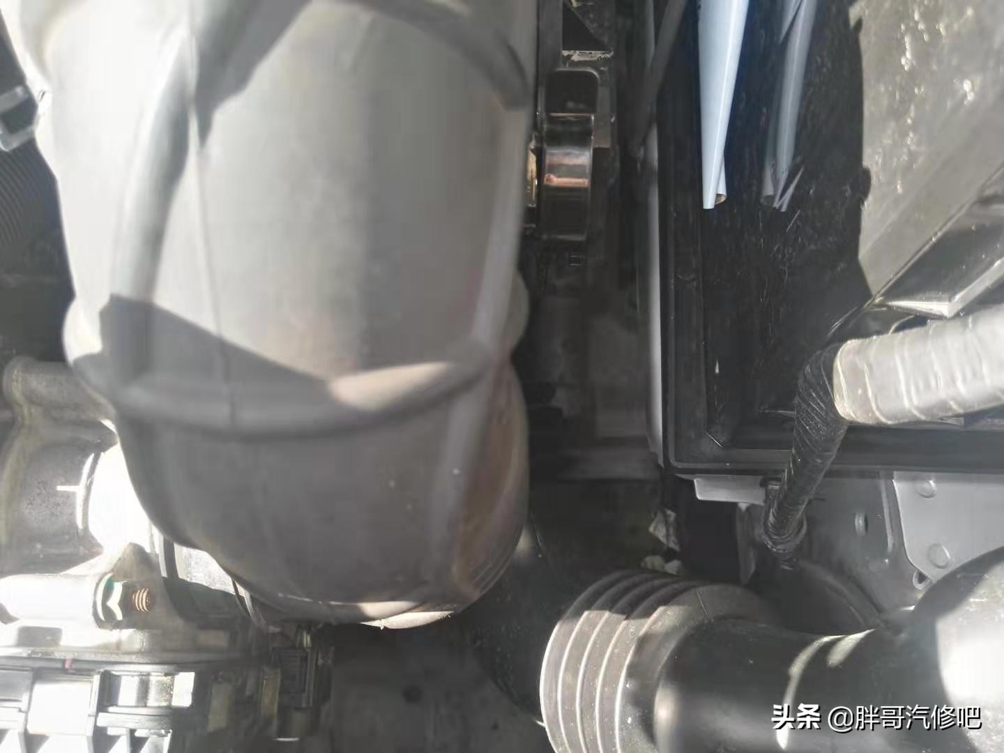 城市跨界运动小越野,马路牙子随便上,两万多元二手挂价