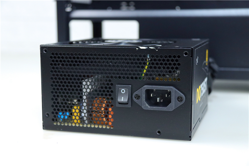 九州风神冰堡垒青春版水冷,九州风神玄冰55机箱配风扇