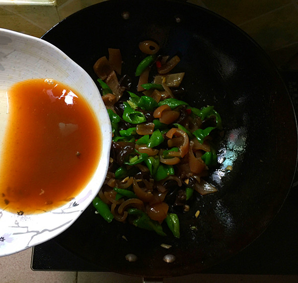 胶原蛋白阿胶,它被誉为穷人的阿胶