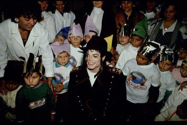 说说迈克尔杰克逊,谈谈你对迈克尔杰克逊的认识