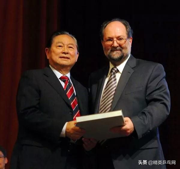 乒乓球怎么变成硬乒乓球,乒乓球是什么时候变大的