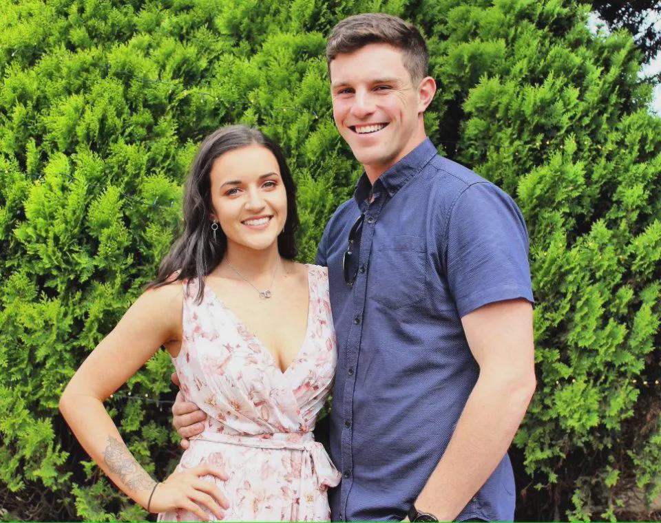 澳洲22岁美女脖子上长肿块，一查竟是罕见的癌症，大家要小心