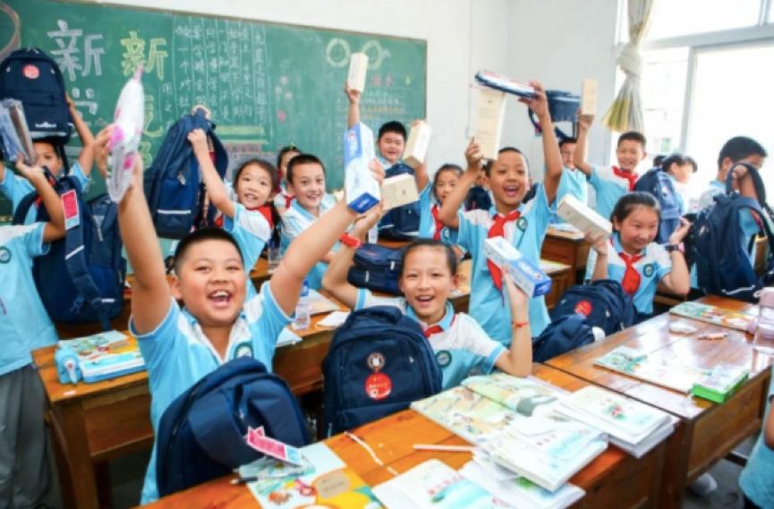 少年强则国强为祖国庆生,少年强则国强共筑冬奥梦