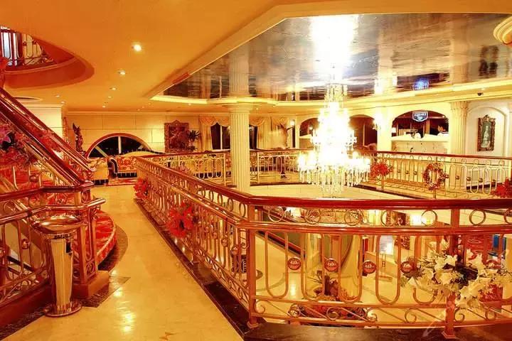 世界顶级豪华游轮合集,世界上7个不可思议的豪华游轮