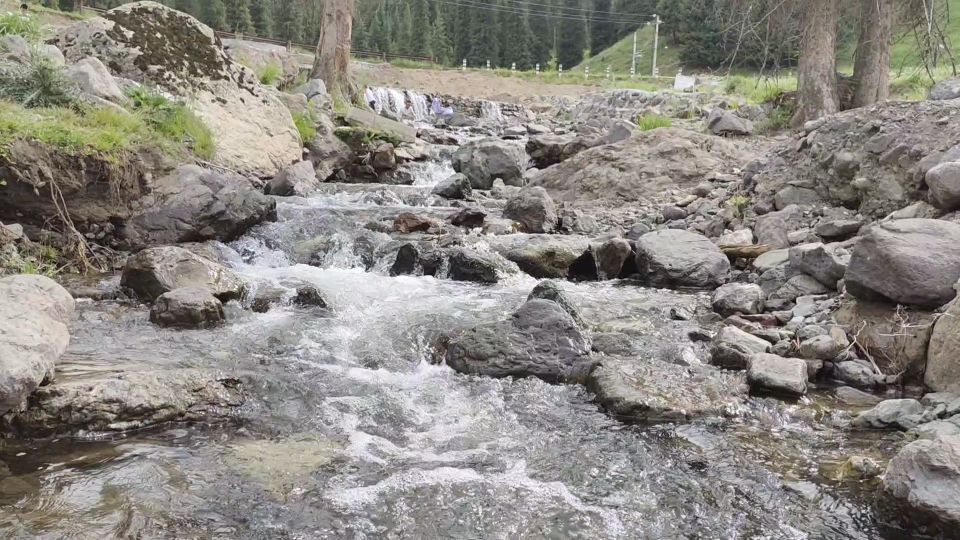 江布拉克景区晚上可以露营吗,江布拉克周边有什么好玩的地方吗