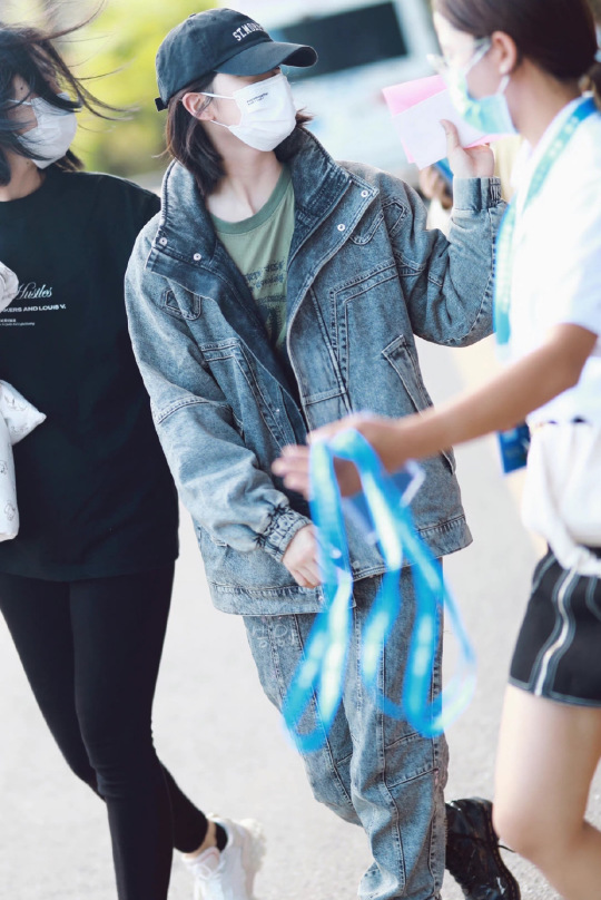 欧阳娜娜的清爽穿搭,欧阳娜娜夏日穿搭美图