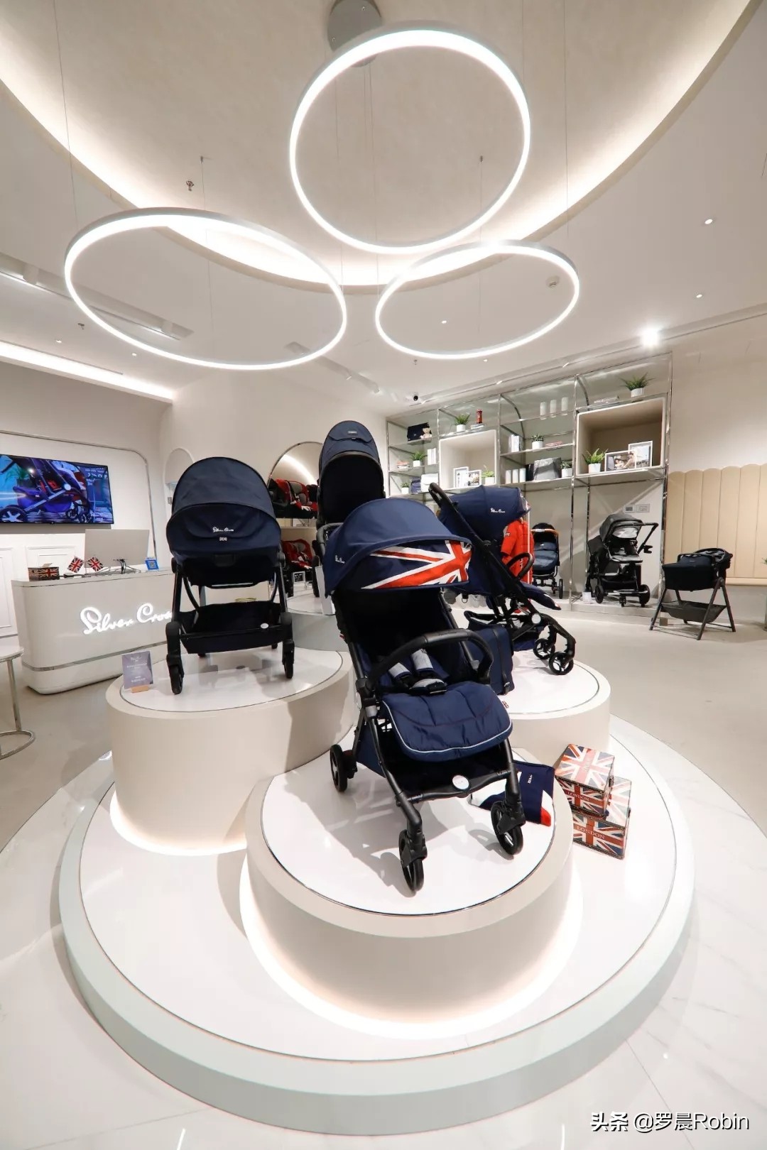 为宝宝挑选一款最合适的婴儿车,哪款轻便婴儿车比较好用