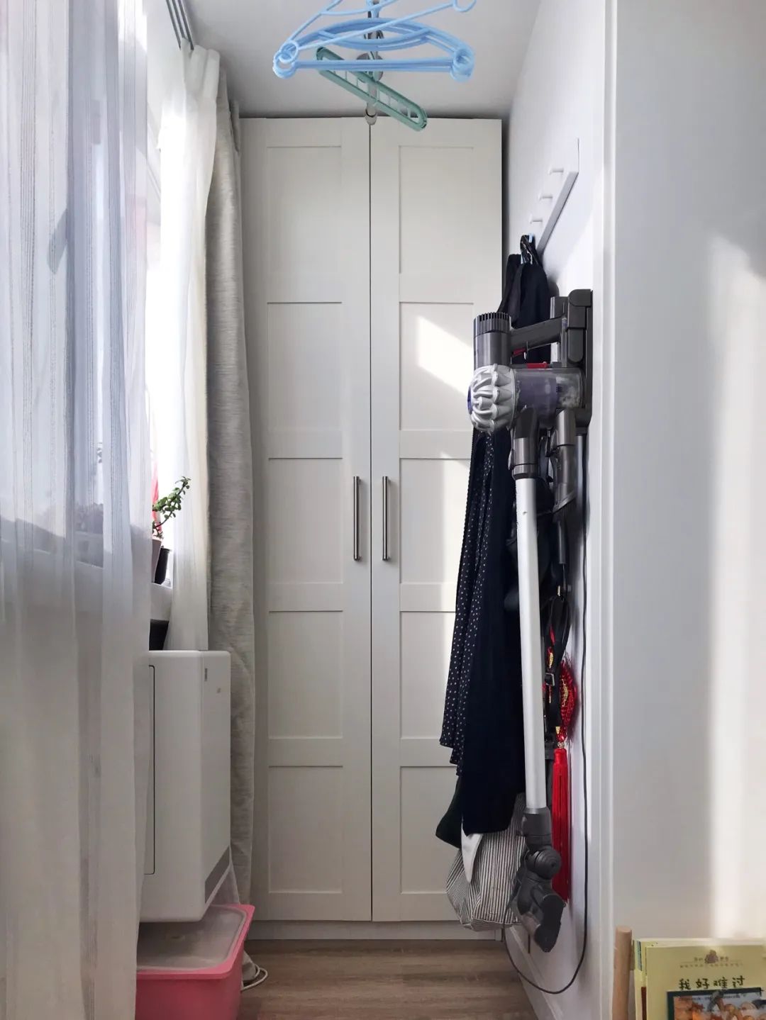 44㎡住三代人，采光差、厨房小都被解决，她家的空间榨干术太绝