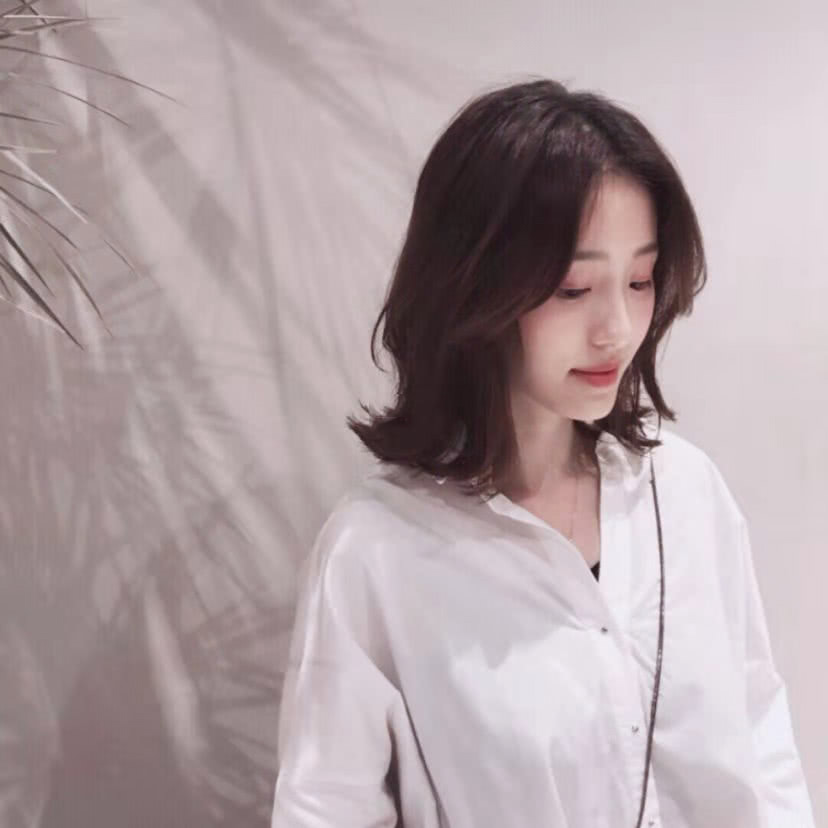 优雅少女脸适合什么发型学生党,适合优雅文艺脸的发型学生党长发