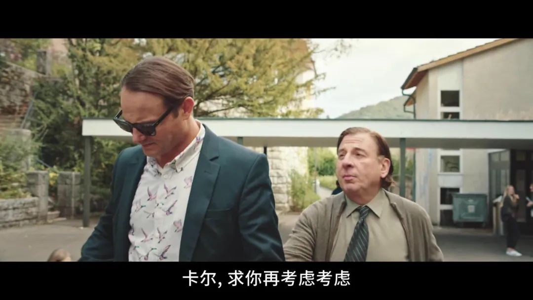 尺度爆表，这片连海报都打了马赛克