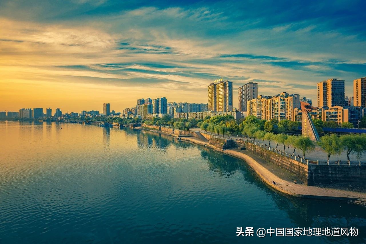 陶渊明笔下的武陵源是张家界吗,常德桃花源陶渊明笔下仙境