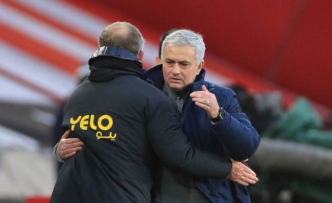 穆里尼奥有带过阿扎尔吗,穆里尼奥和阿扎尔哪个好