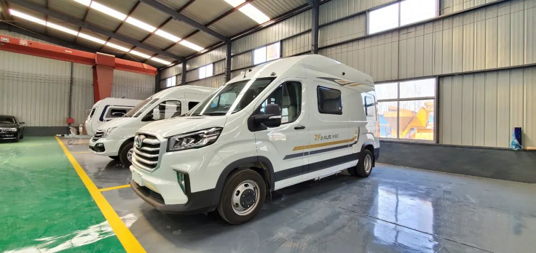 中式风格+48V电路这款中房星耀纵床版B型房车你喜欢嘛？