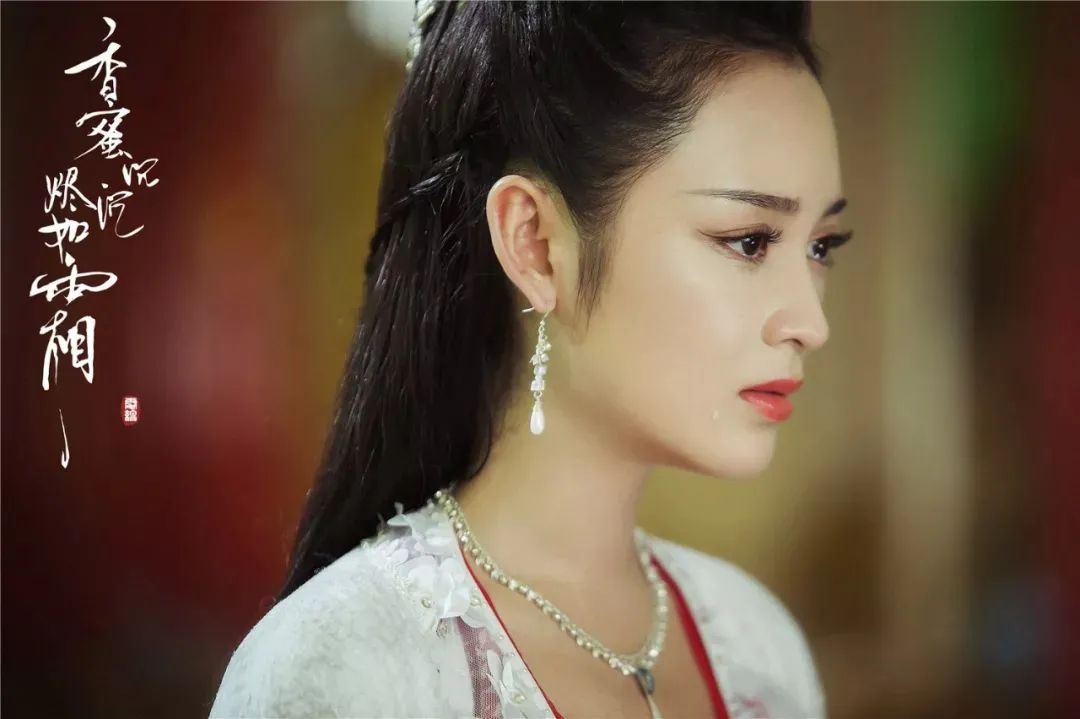 嘉行“重男轻女”,女艺人抠脚8个月,男艺人集体出逃?