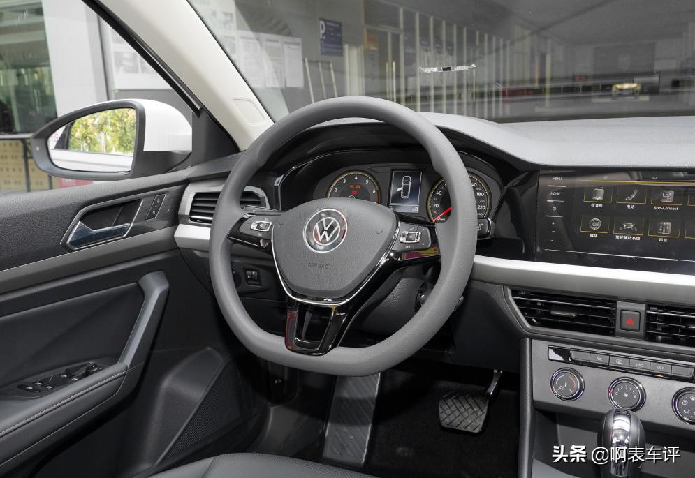 大众朗逸车老气吗,朗逸新锐好开皮实耐造