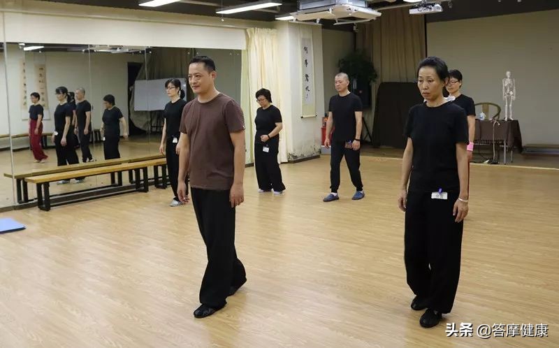 脾胃虚寒腰酸背痛吃什么好,腰痛脾肾阳虚中医辨证