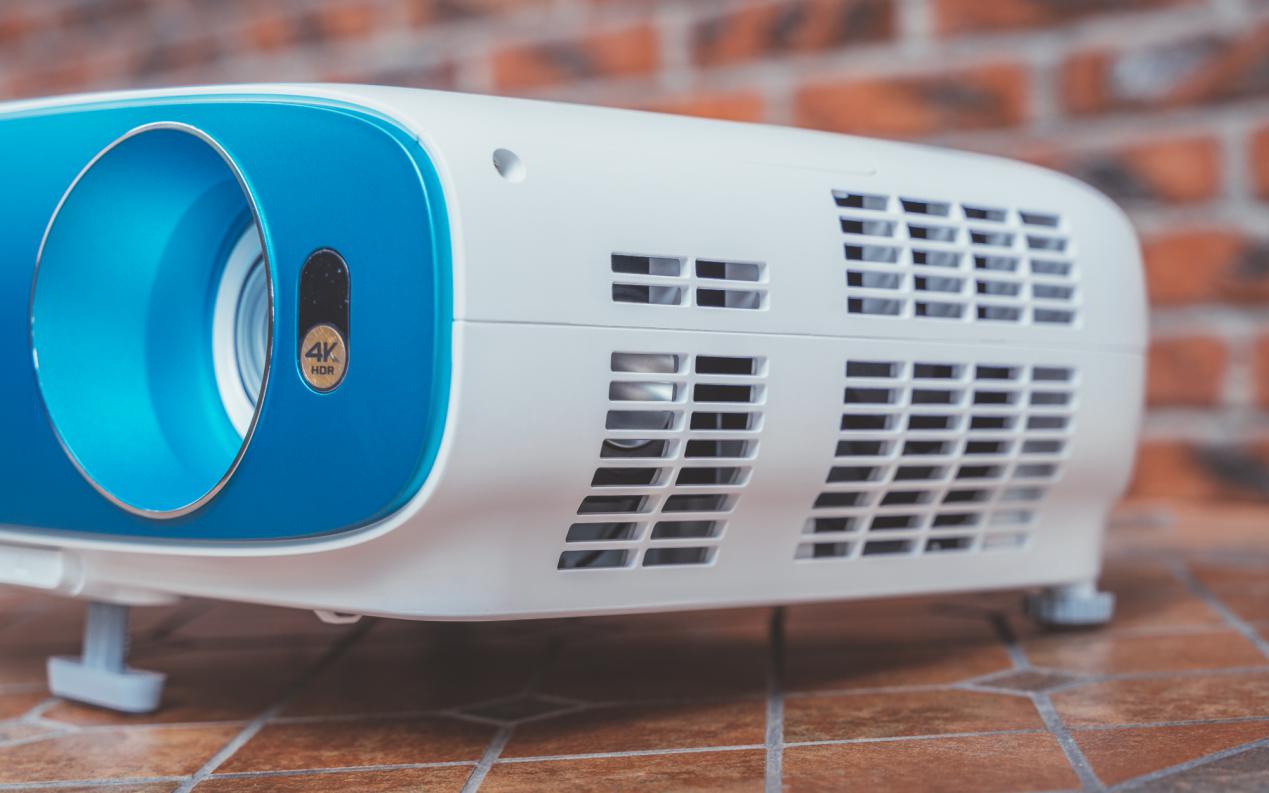 明基tk800m与爱普生chtw7000对比,明基benqtk800m4k投影仪3d影院