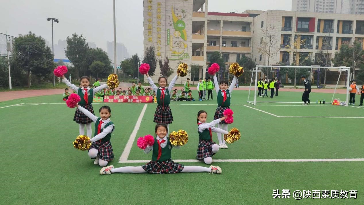 西安滨河学校小学部足球比赛,西安滨河荣华实验小学足球比赛