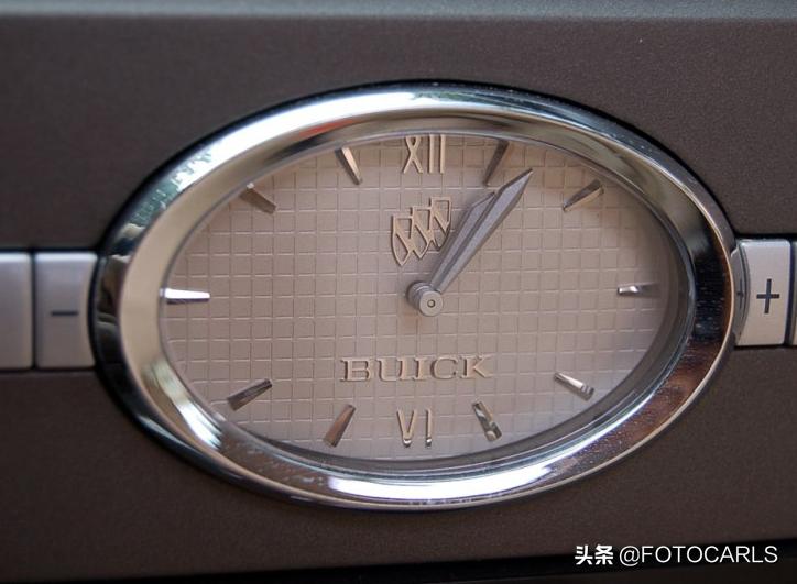 别克老款君越全新车,别克君越老款现在还值得入手么