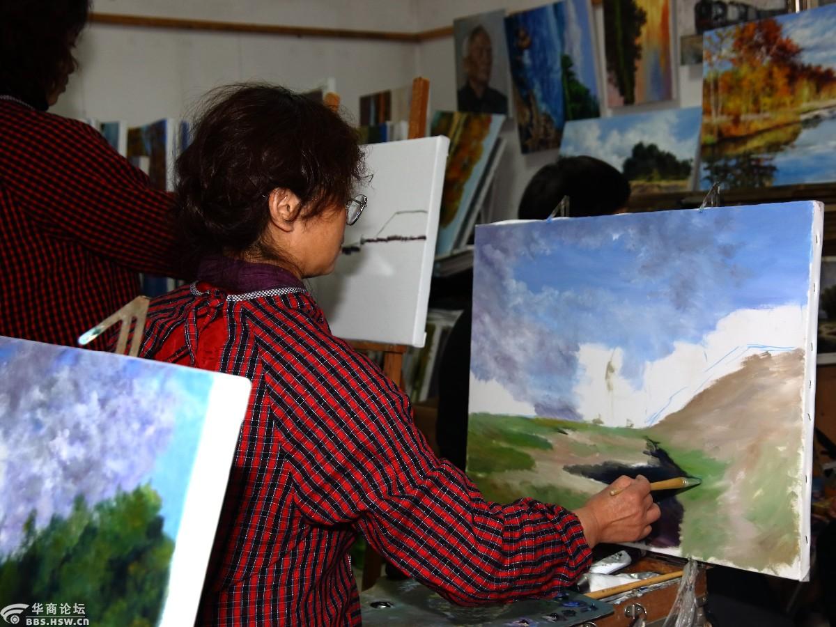 叶君川和他的老年油画班