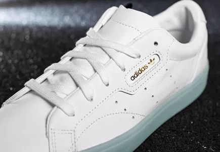 人生处处是陷阱万分小心,人生处处有坑我们要擦亮双眼