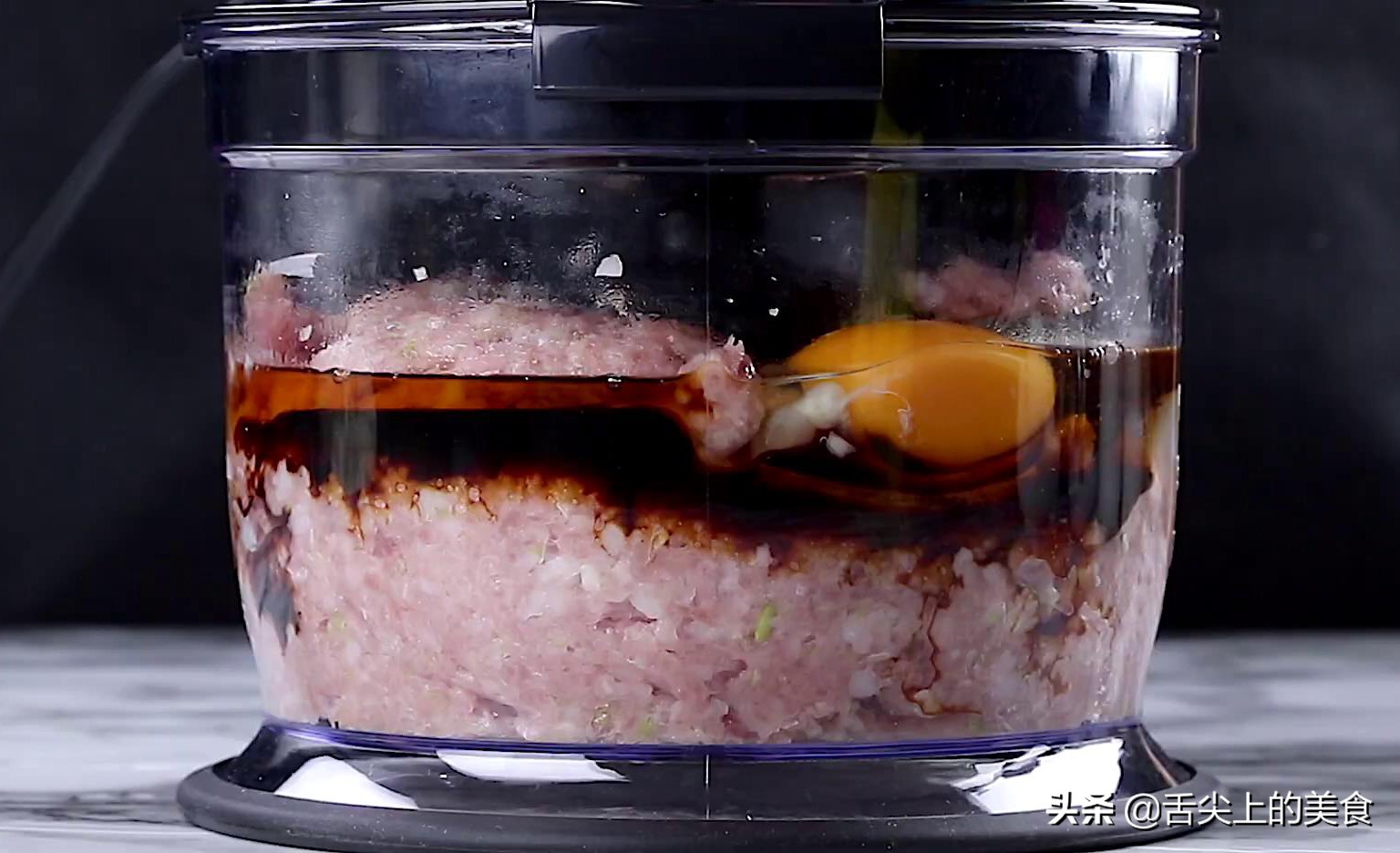 淮扬菜正宗红烧狮子头的做法,淮扬菜清蒸狮子头的正宗做法