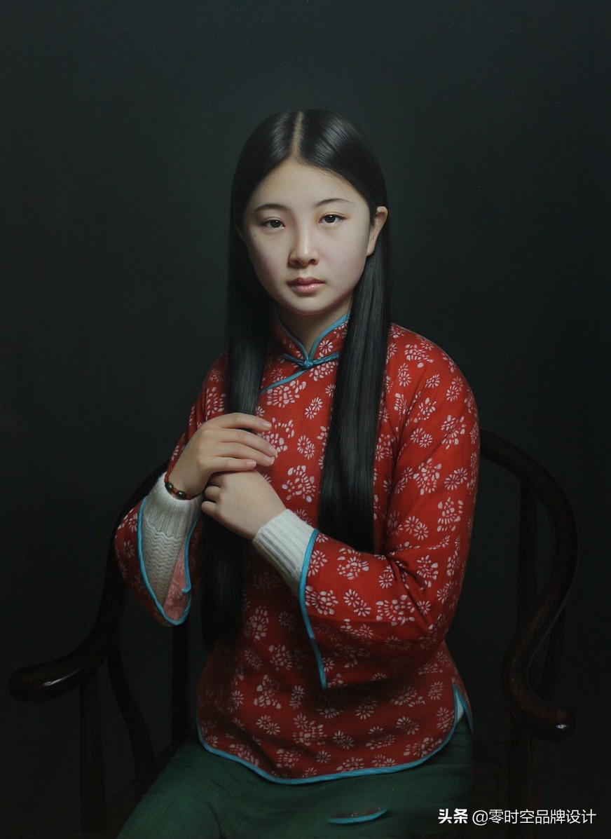 超写实女性人体油画艺术，画中女性人体丰神绰约，容光焕发